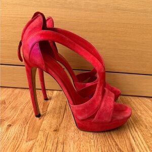 Alexander McQueen Armadillo double arched red suede sandals Size 39